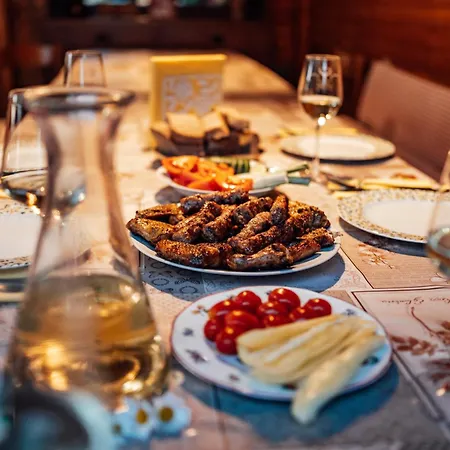 Cozy Family Place 'hisa Grozdek' - 40a בית נופש *