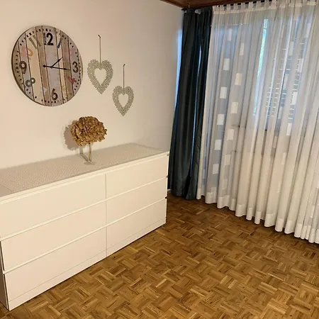 בית נופש Cozy Family Place 'hisa Grozdek' - 40a *