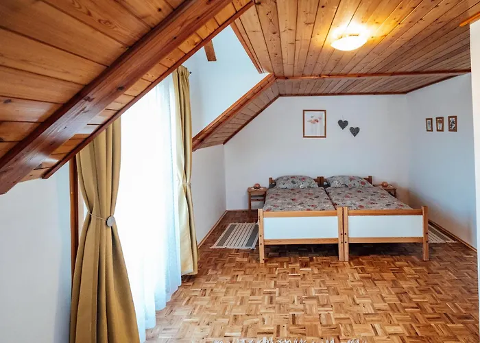 Cozy Family Place 'hisa Grozdek' - 40a 度假居