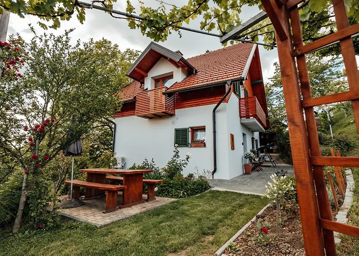 Cozy Family Place 'hisa Grozdek' - 40a Semesterbostad Gruskovec
