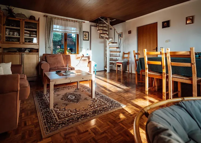 度假居 Cozy Family Place 'hisa Grozdek' - 40a